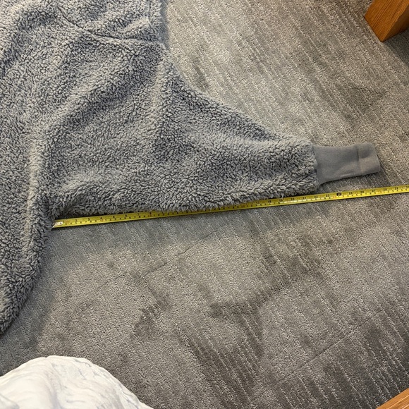 Nordic Beach Women's Plush Gray Teddy Jacket - Picture 6 of 6